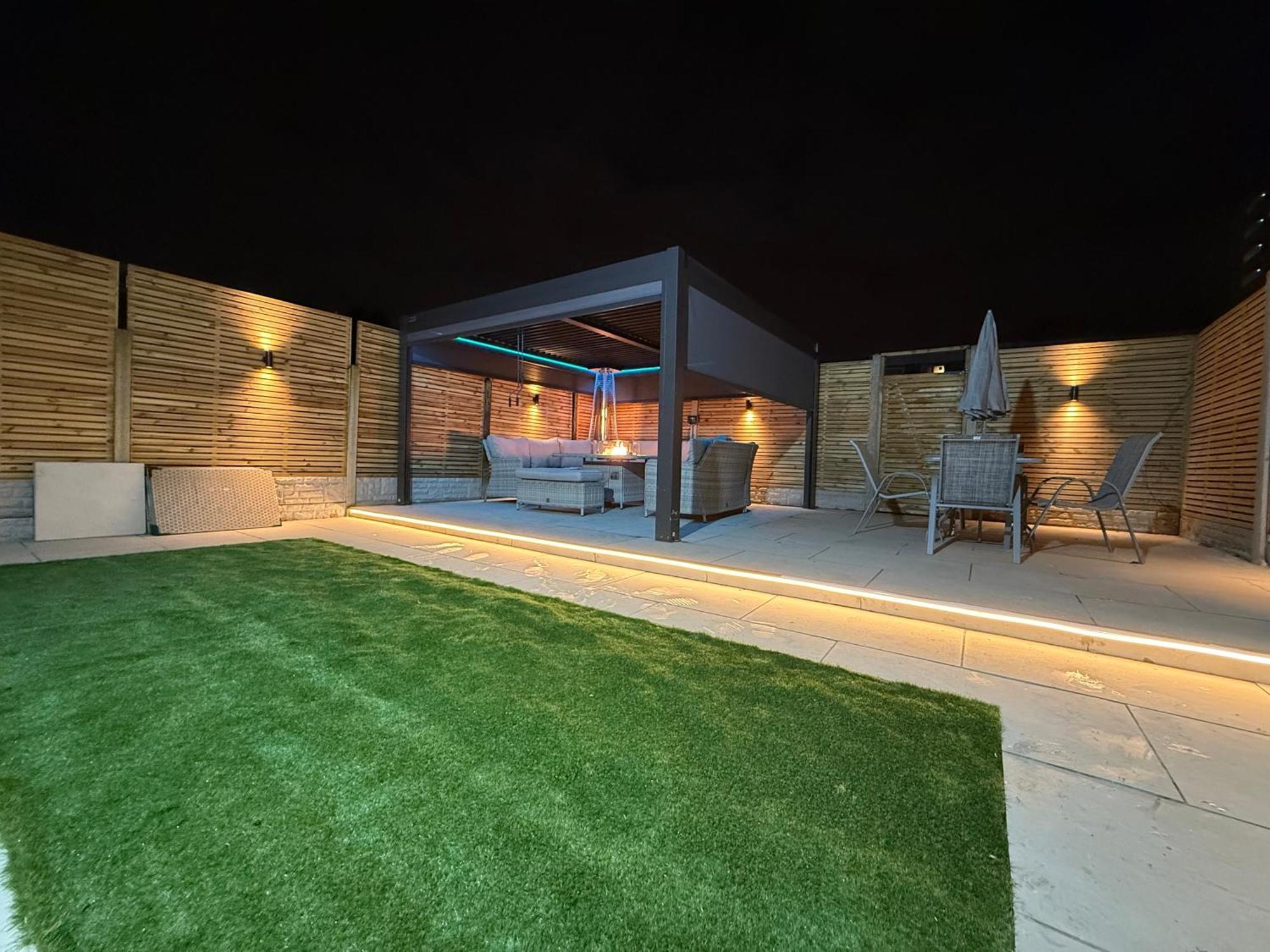 5 Bed Town House Within City Centre And Sleeps Up To 11 With Sky And Netflix Birmingam Exterior foto
